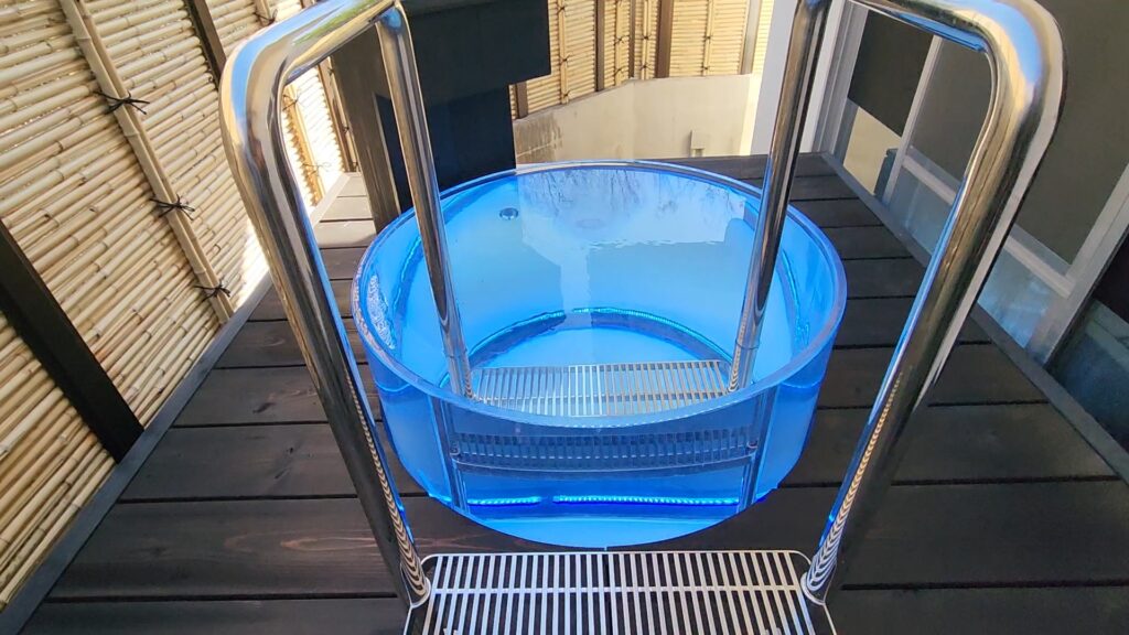 離宮の水風呂外観